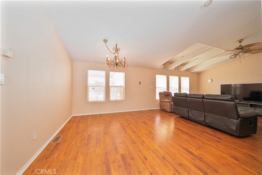 MLS #WS25257636 image #19