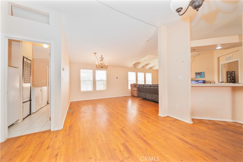 MLS #WS25257636 image #4