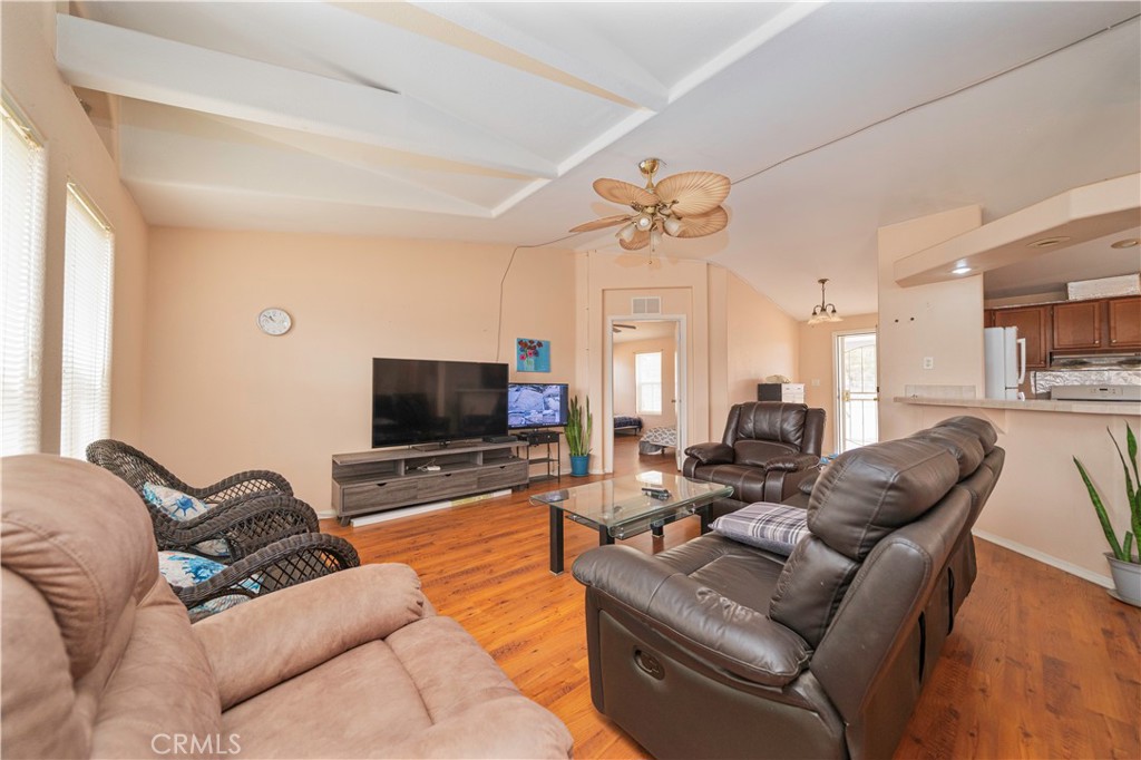 MLS #WS25257636 image #6