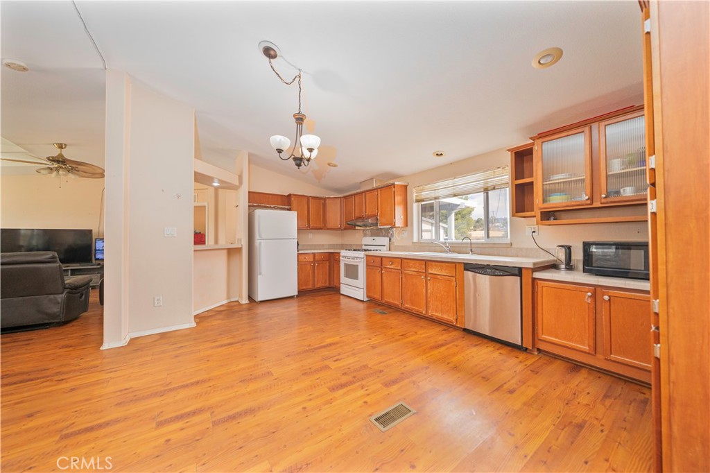 MLS #WS25257636 image #7