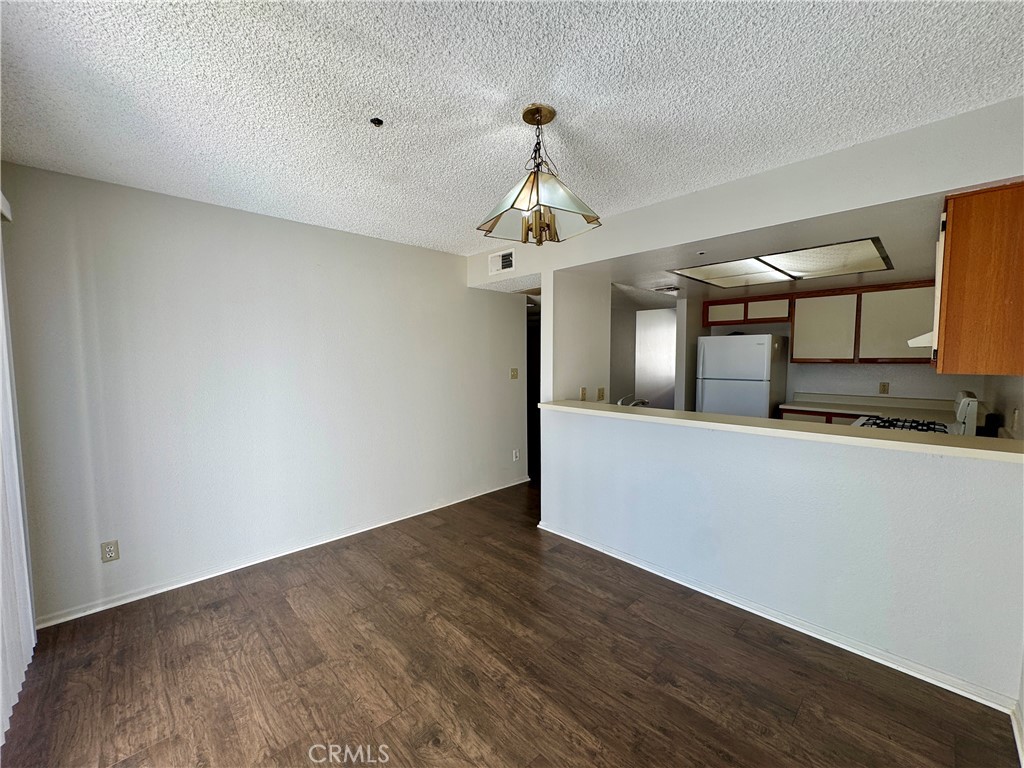 MLS #WS25257704 image #5