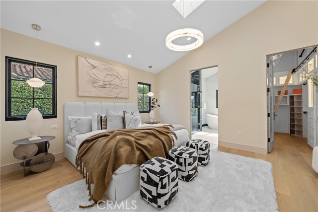 MLS #WS25258023 image #17