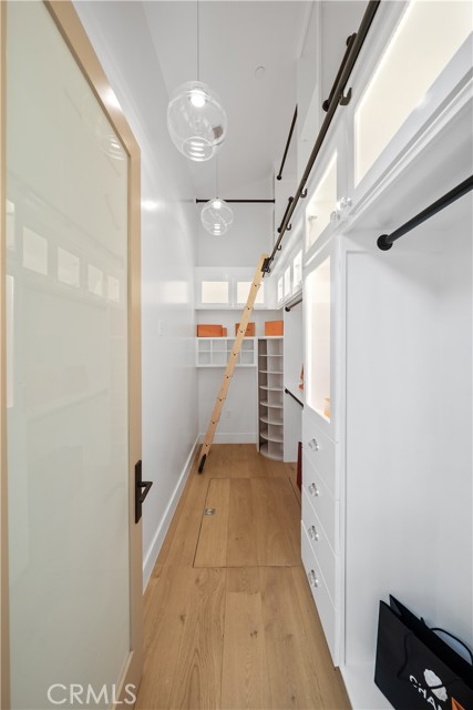 MLS #WS25258023 image #20