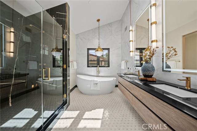 MLS #WS25258023 image #21