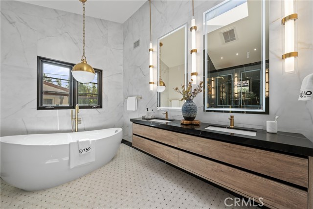 MLS #WS25258023 image #23