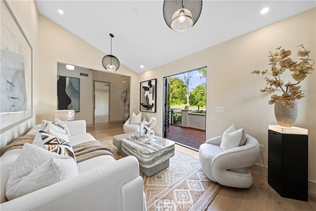 MLS #WS25258023 image #3