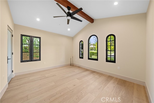 MLS #WS25258023 image #8