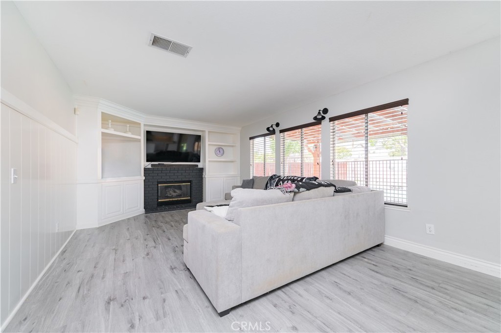 MLS #WS25258037 image #59