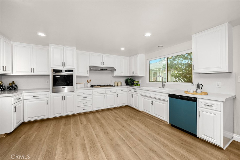 MLS #WS25258044 image #12