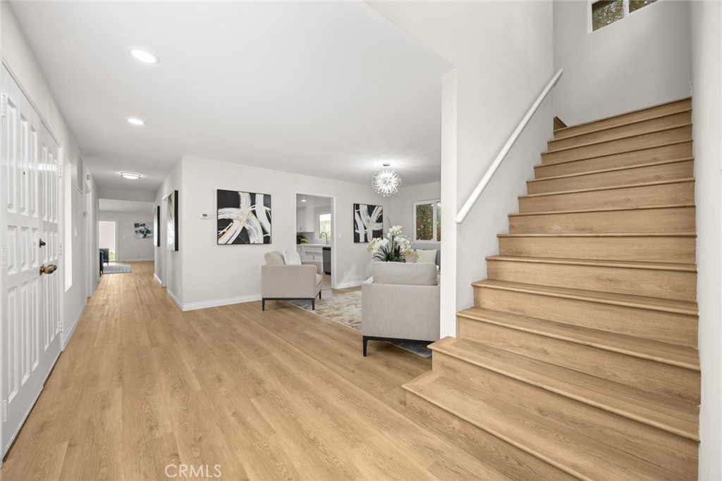 MLS #WS25258044 image #27