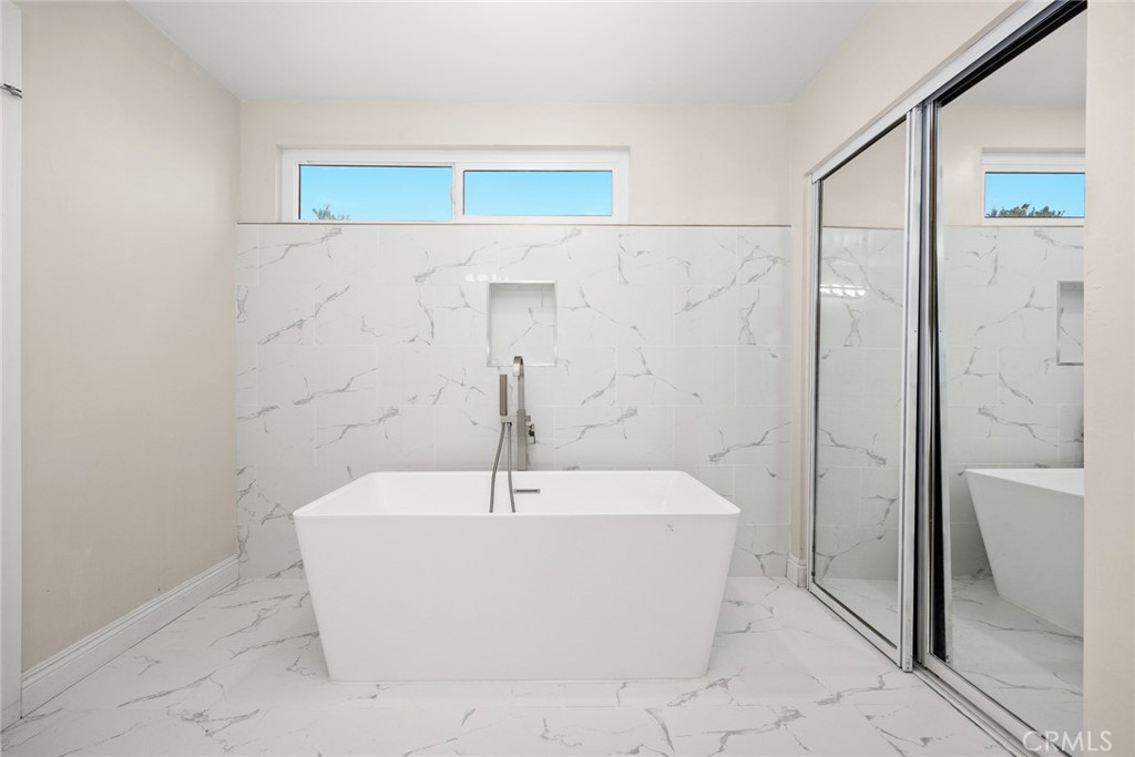 MLS #WS25258044 image #32