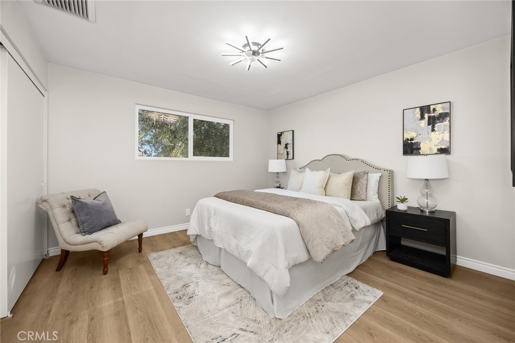 MLS #WS25258044 image #33