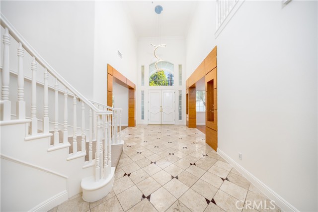 MLS #WS25258045 image #4