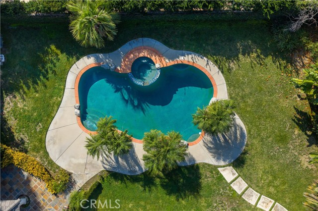 MLS #WS25258076 image #17