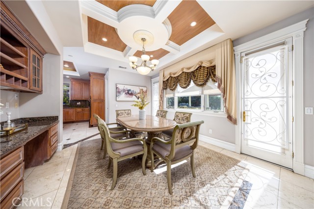 MLS #WS25258076 image #8