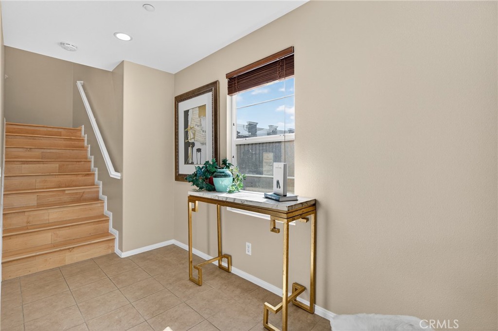 MLS #WS25258846 image #4