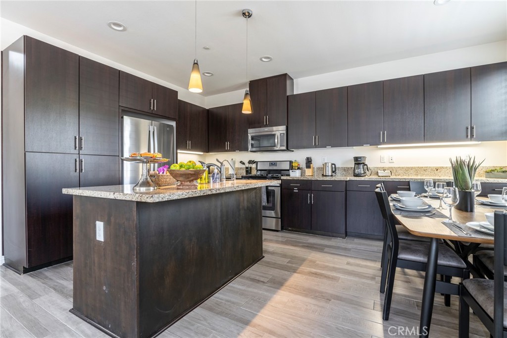 MLS #WS25259141 image #7