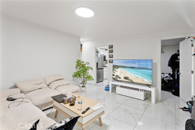 MLS #WS25259188 image #10