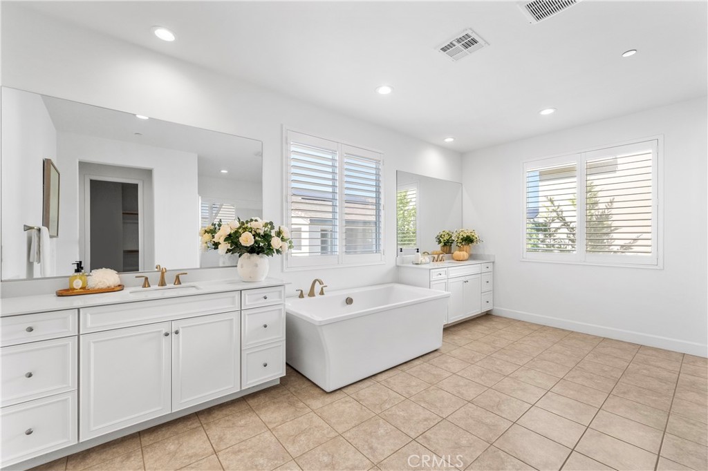 MLS #WS25259222 image #24