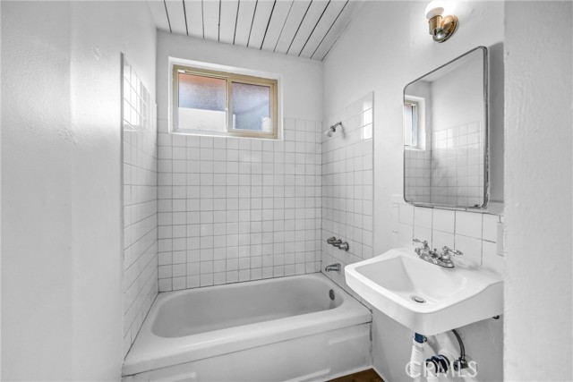 MLS #WS25259409 image #5