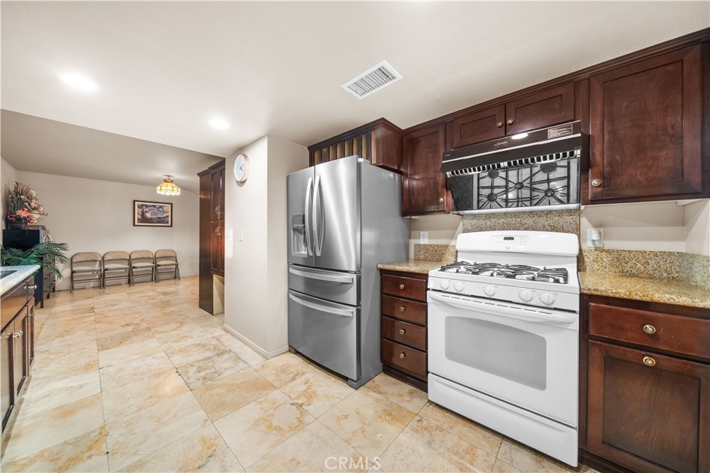 MLS #WS25259444 image #9