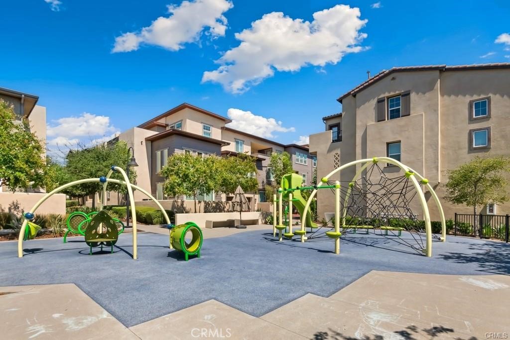 MLS #WS25259572 image #1