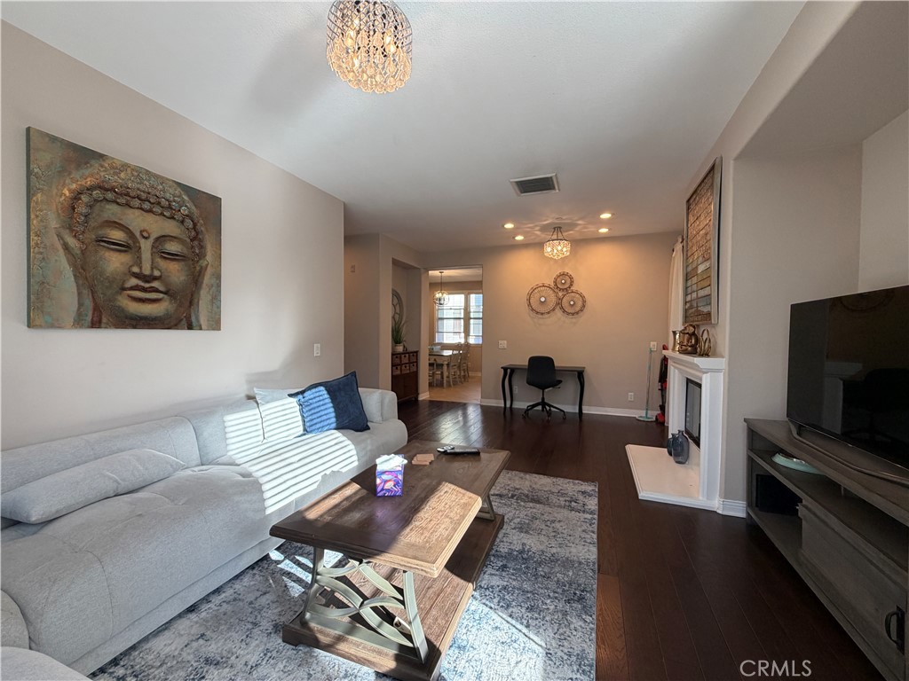 MLS #WS25259639 image #6