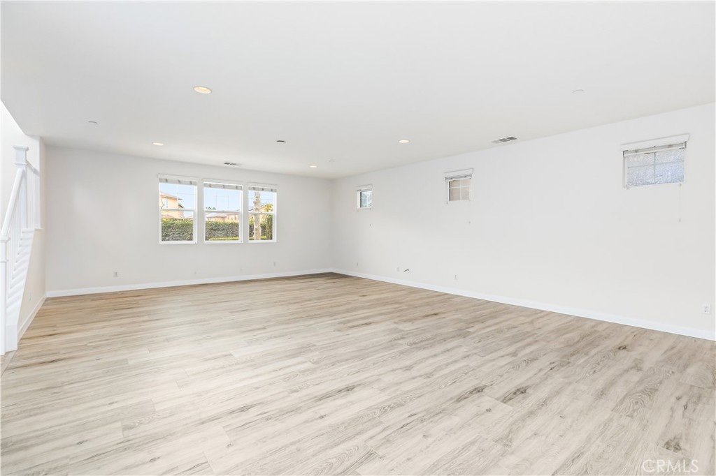 MLS #WS25259666 image #10