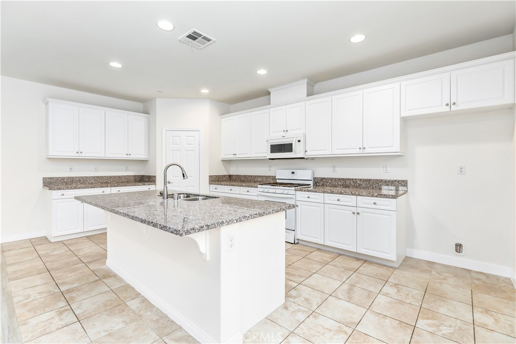 MLS #WS25259666 image #11