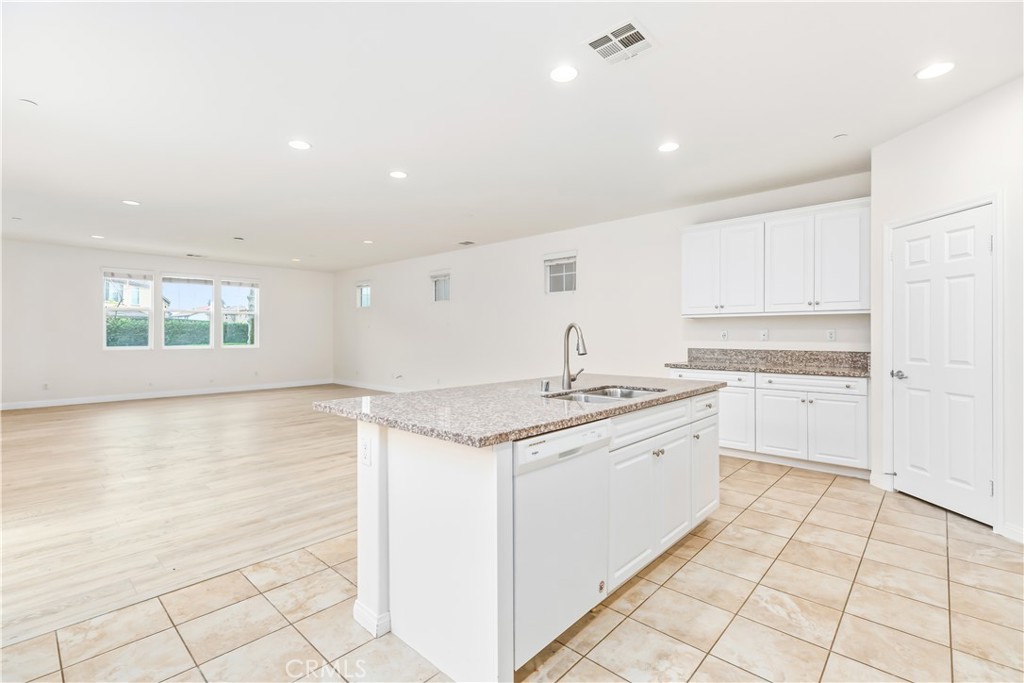 MLS #WS25259666 image #18