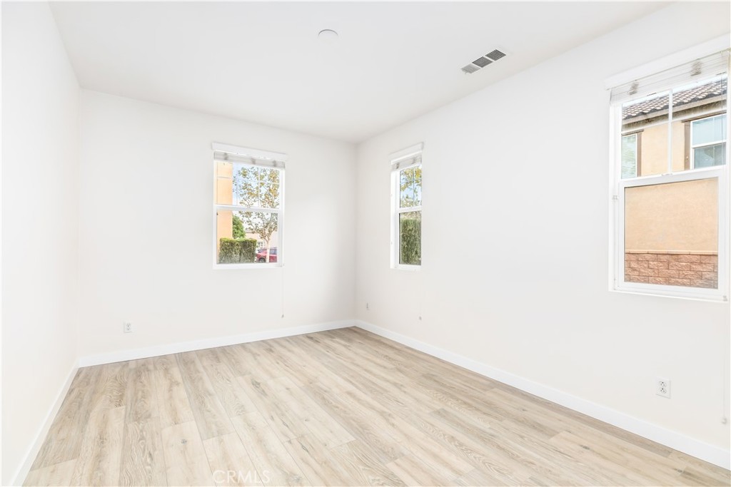 MLS #WS25259666 image #20