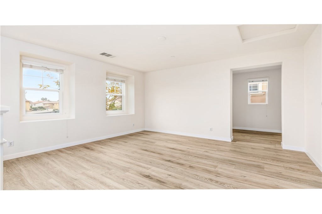 MLS #WS25259666 image #23