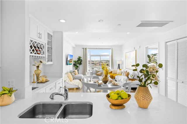 MLS #WS25259813 image #16