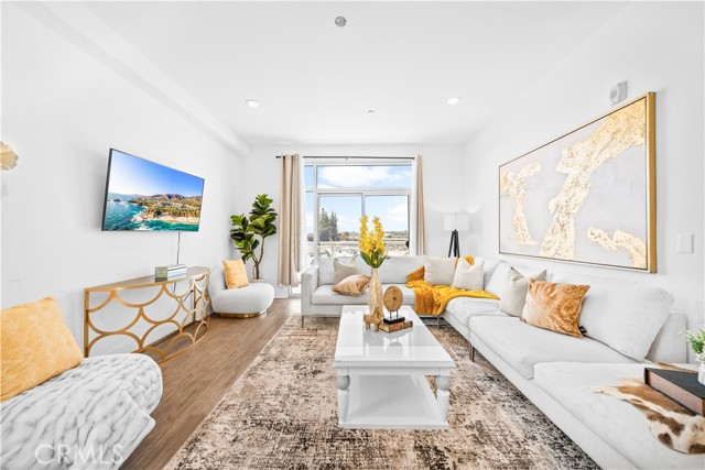 MLS #WS25259813 image #20