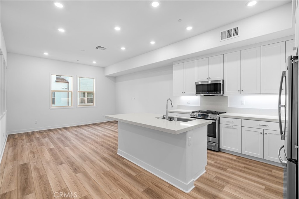 MLS #WS25259970 image #14