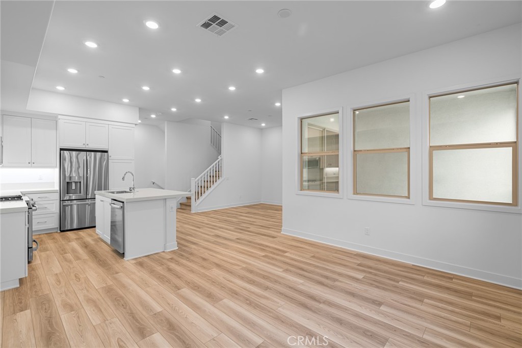 MLS #WS25259970 image #17