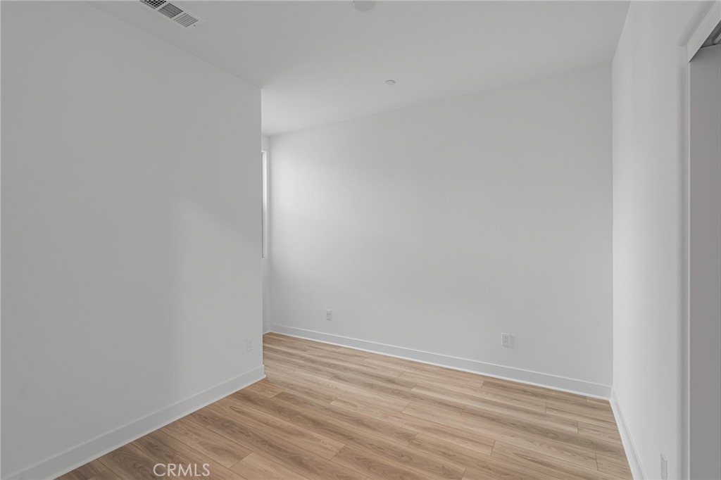 MLS #WS25259970 image #25