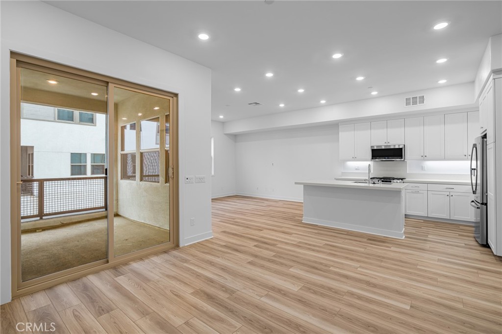 MLS #WS25259970 image #9