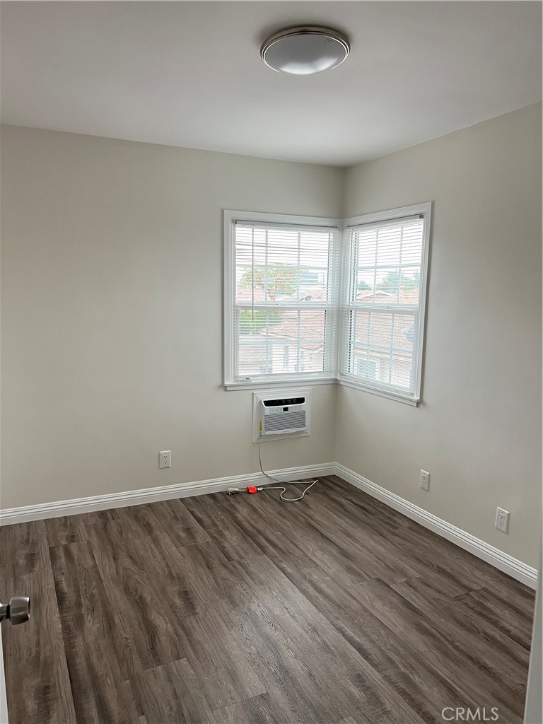 MLS #WS25260240 image #8