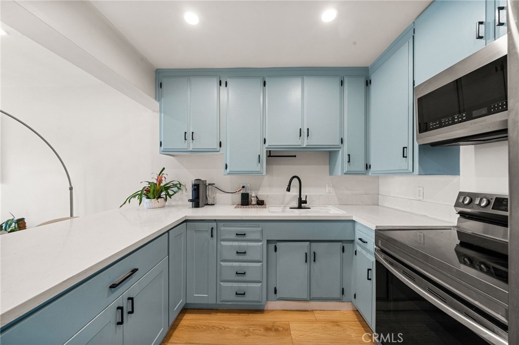 MLS #WS25260269 image #14