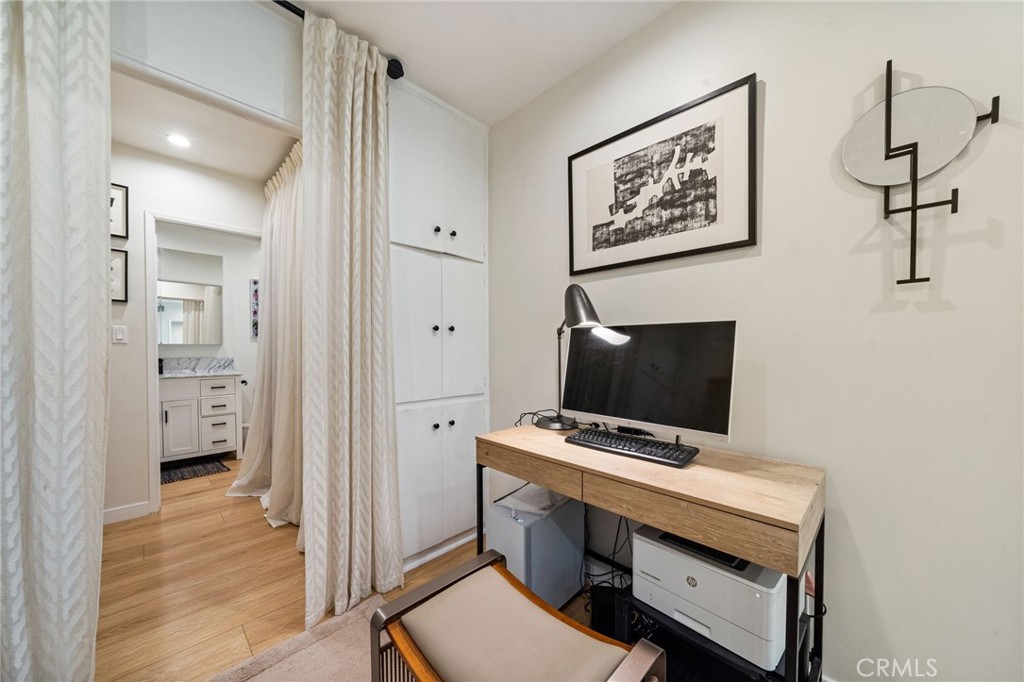 MLS #WS25260269 image #21