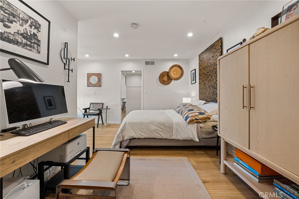 MLS #WS25260269 image #26