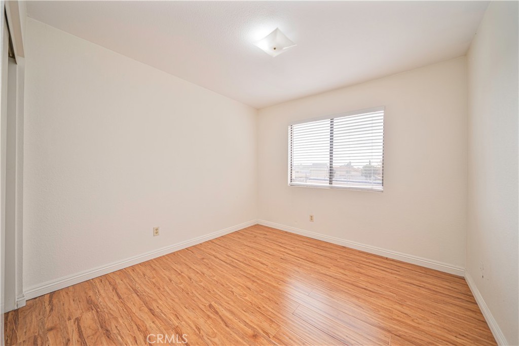 MLS #WS25260286 image #18