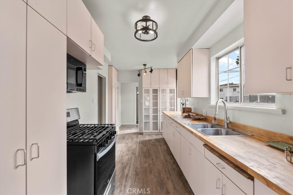 MLS #WS25260712 image #10