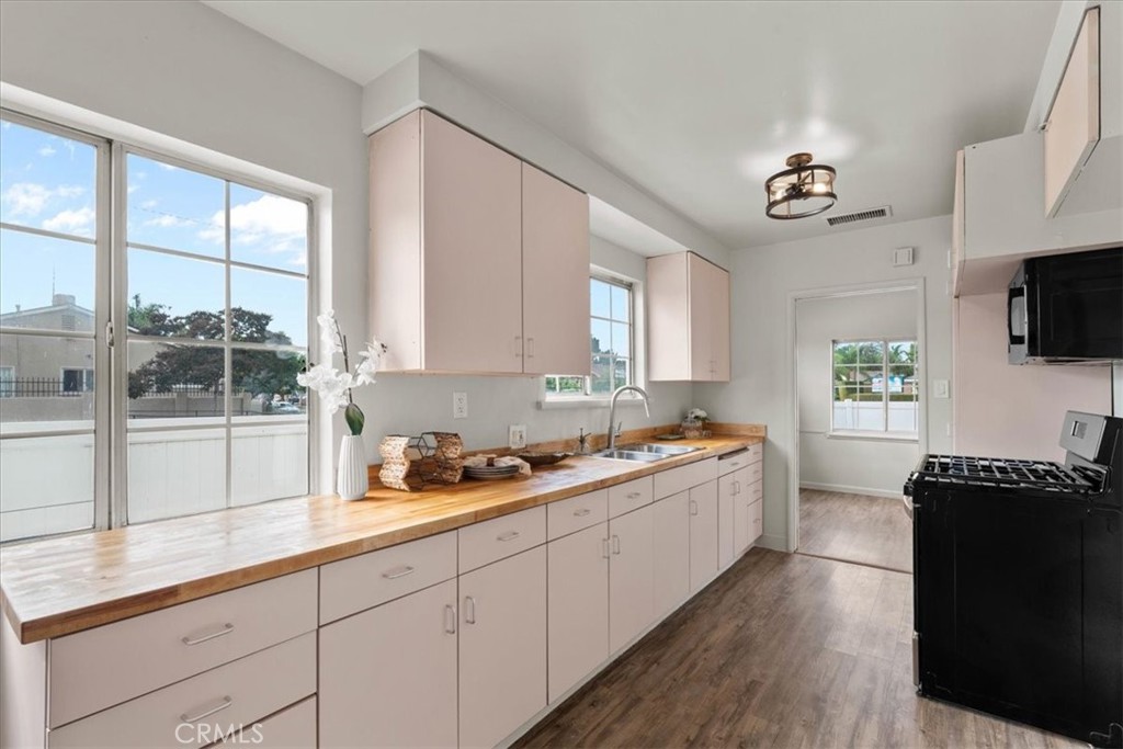 MLS #WS25260712 image #9