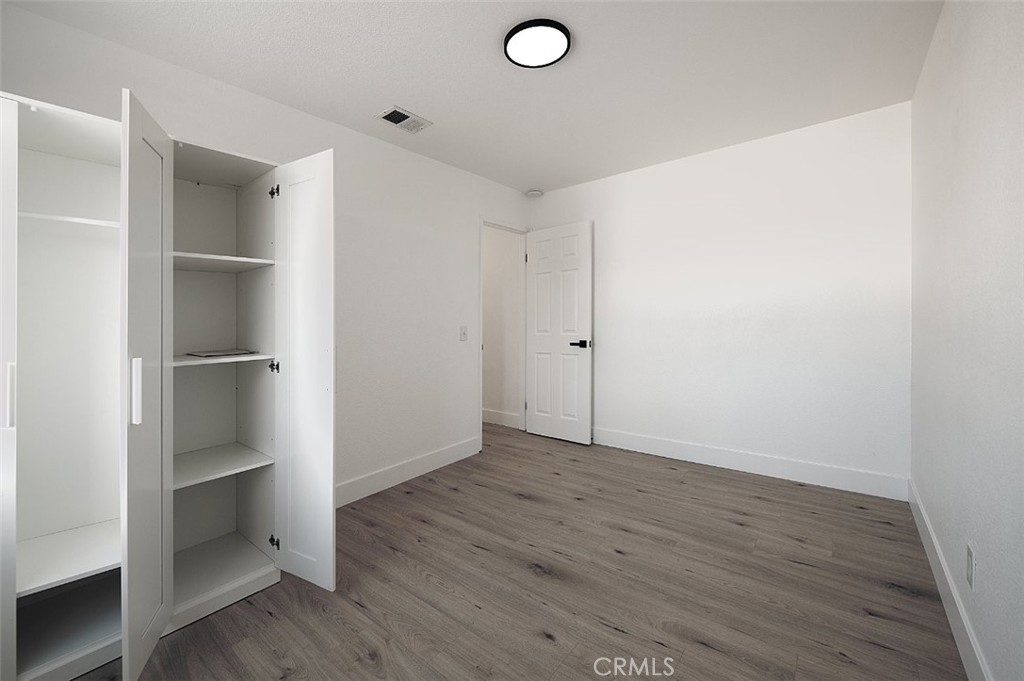 MLS #WS25260713 image #24