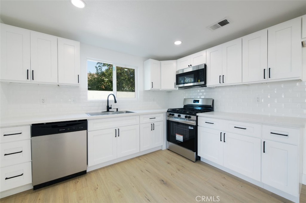 MLS #WS25260713 image #7