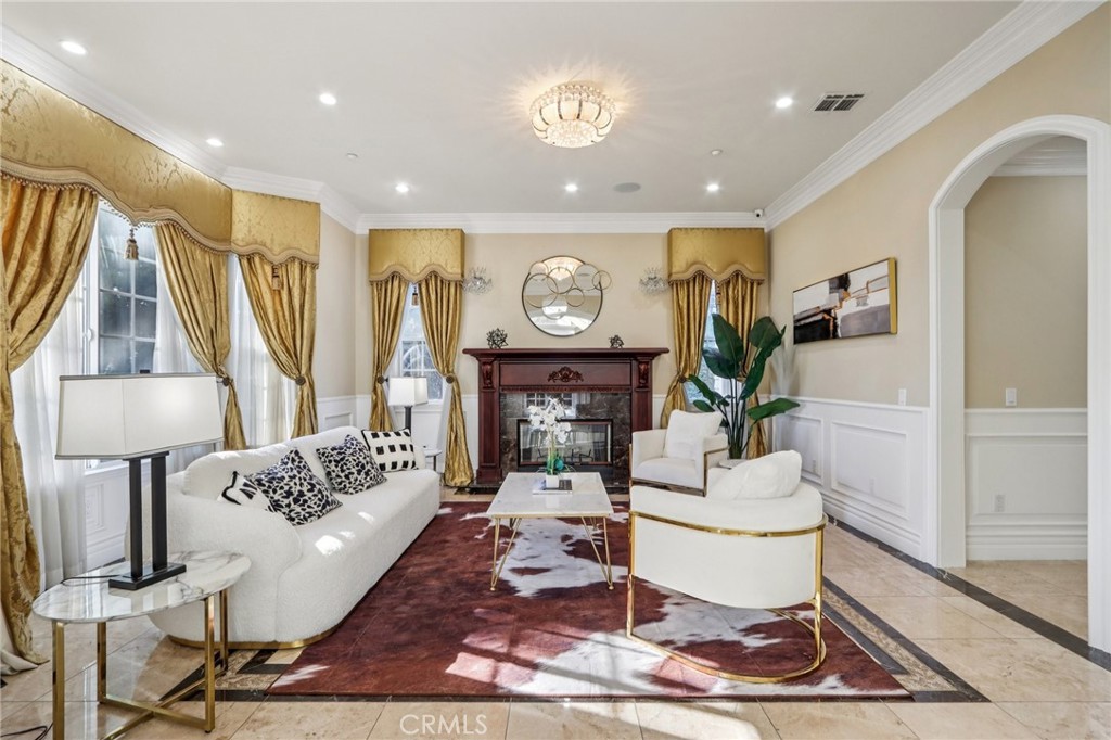 MLS #WS25261103 image #9