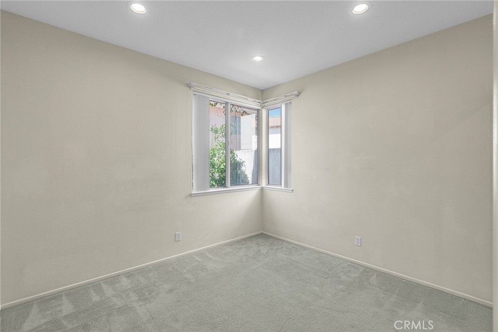 MLS #WS25261138 image #25