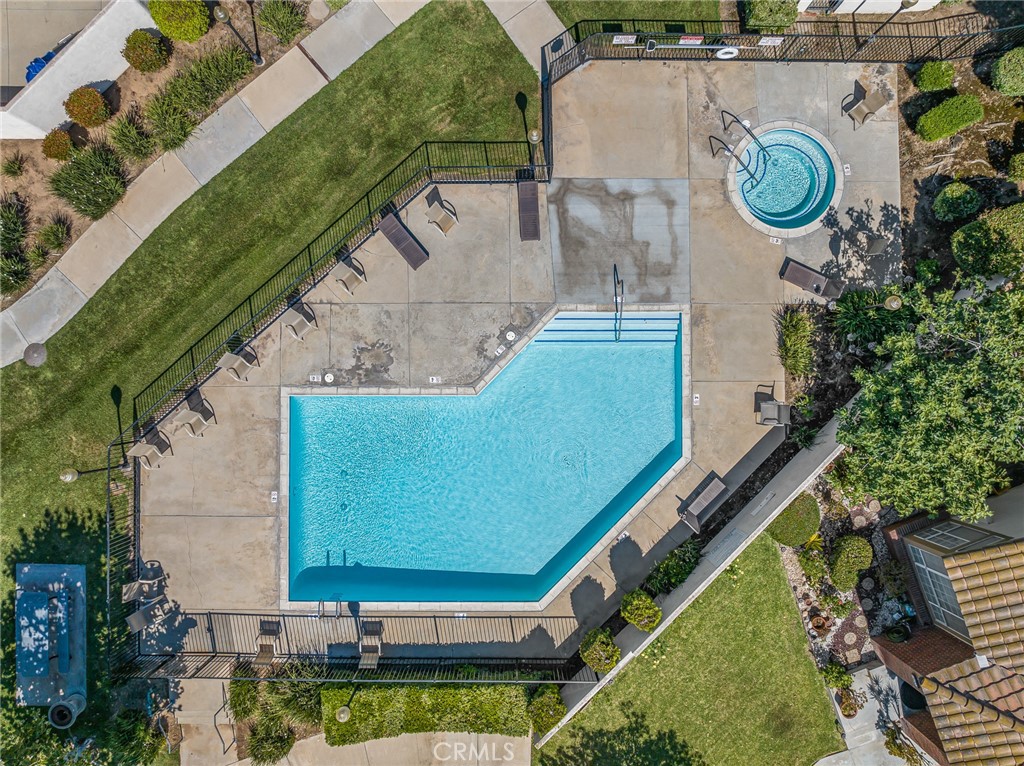 MLS #WS25261138 image #5